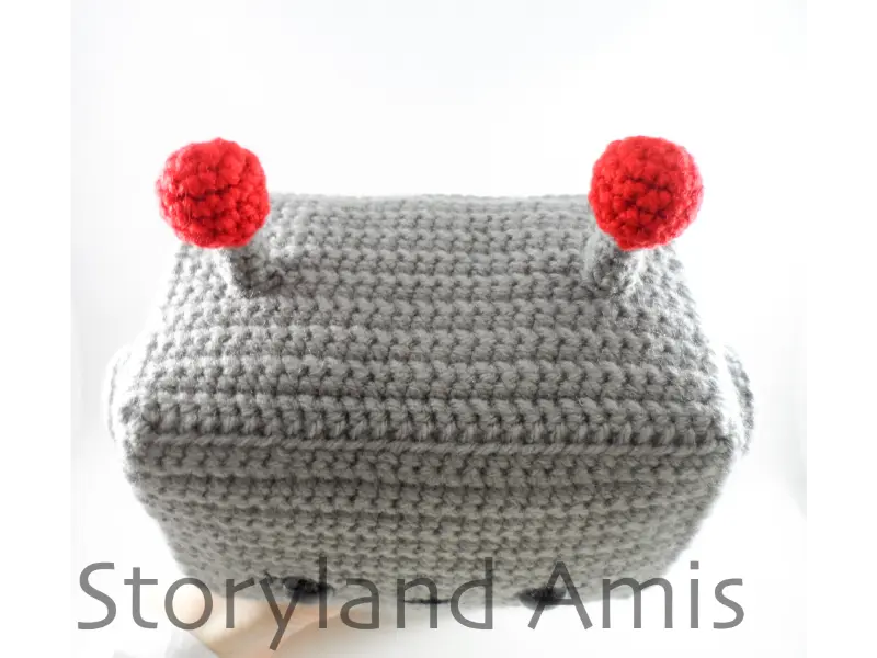 The top of an amigurumi robot.